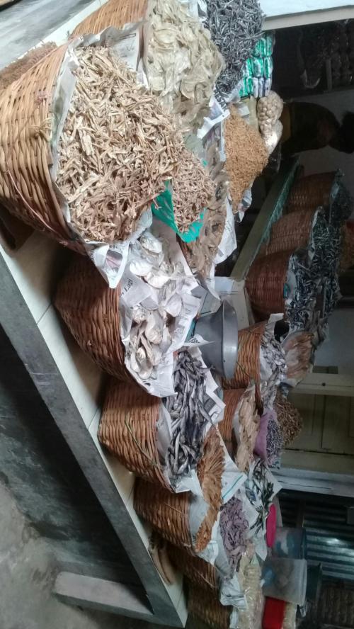 在药店当营业员需要什么条件